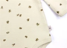 Wheat clam bumblebee body print